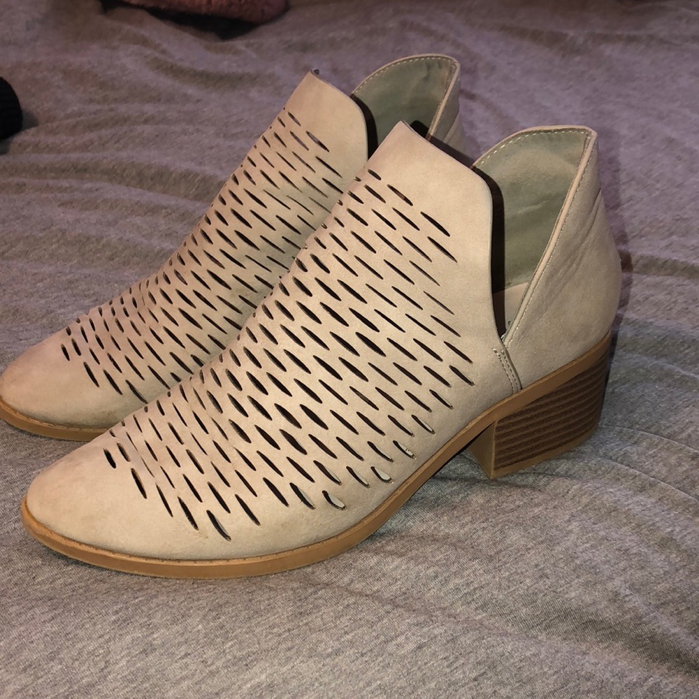 Women’s boots